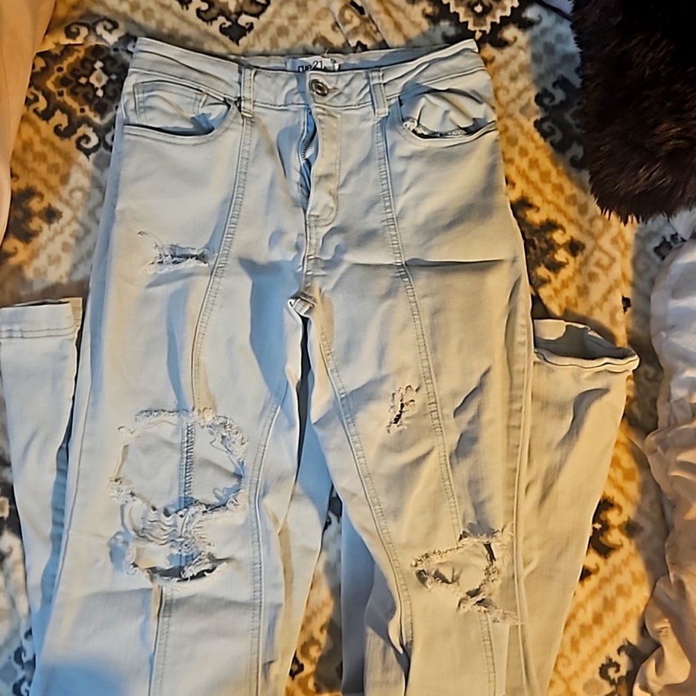 Distressed mega flares
